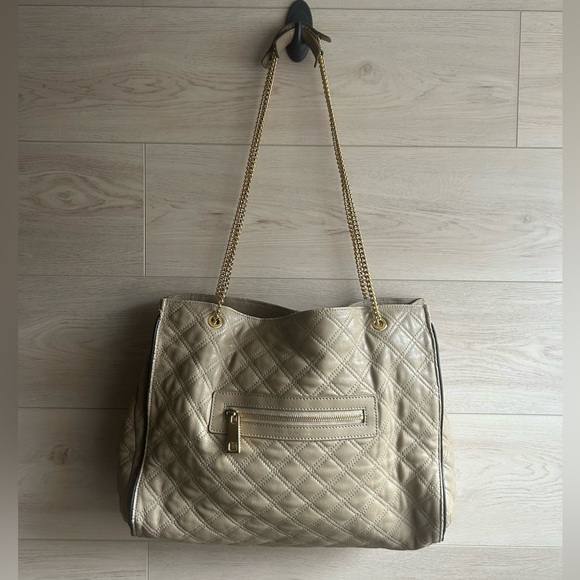 Marc Jacobs Handbags - Marc Jacobs Quilted Leather Shoulder Bag w Shoulder Strap